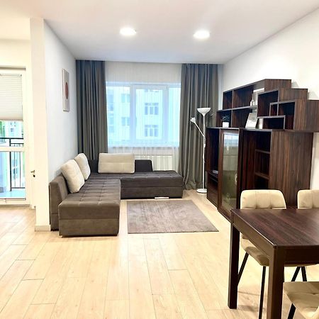 Osapart Comfortable Apartment In A Complex Great Britain Leópolis Exterior foto