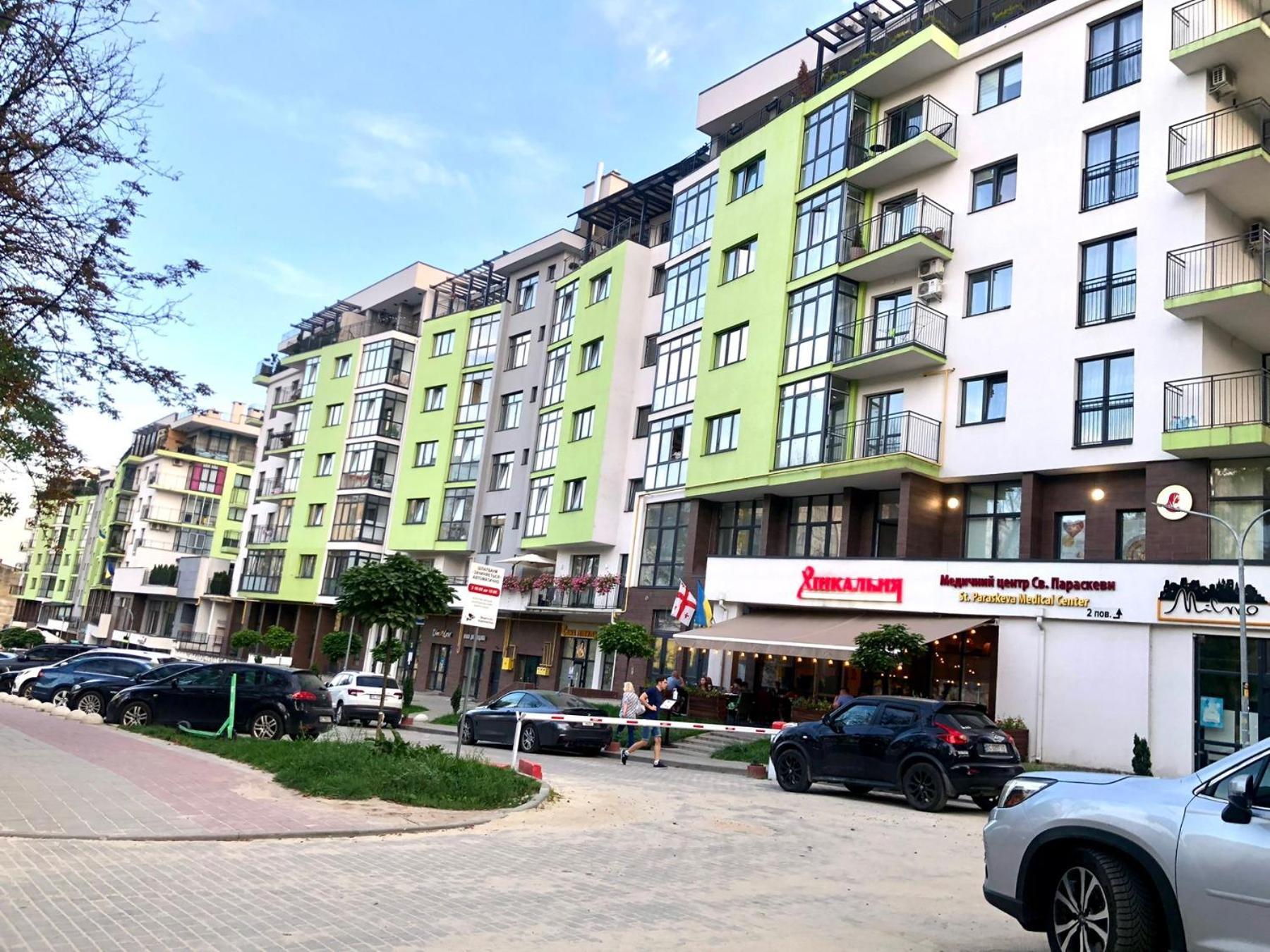 Osapart Comfortable Apartment In A Complex Great Britain Leópolis Exterior foto