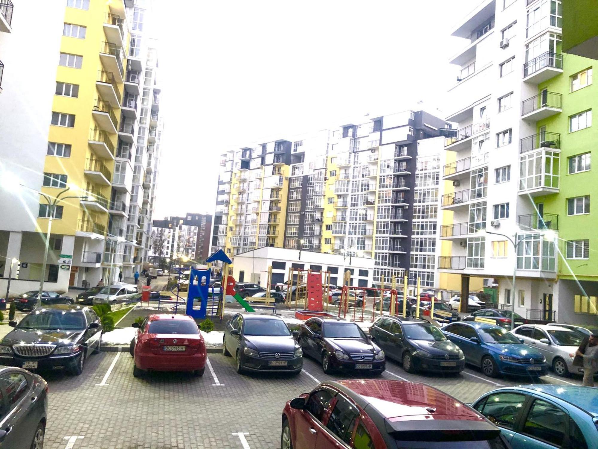 Osapart Comfortable Apartment In A Complex Great Britain Leópolis Exterior foto